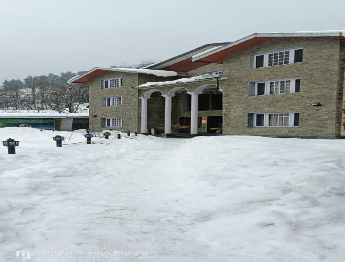 Hotel Outlook Pahalgām Exteriör bild